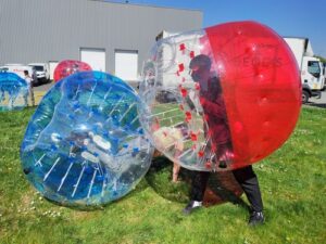 Animation bubble foot en Essonne pour team building, tournoi sportif