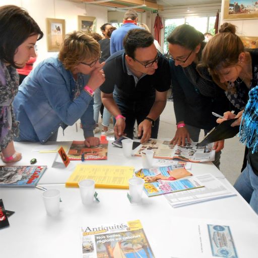 Cluedo Geant team Building Nantes - enquete policiere et escape game entreprise en-Loire-Atlantique