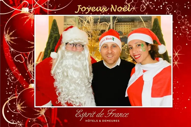 Location photobooth pour un arbre de Noel à l'Hôtel Esprit de France sur Paris - Kyoztù Anim